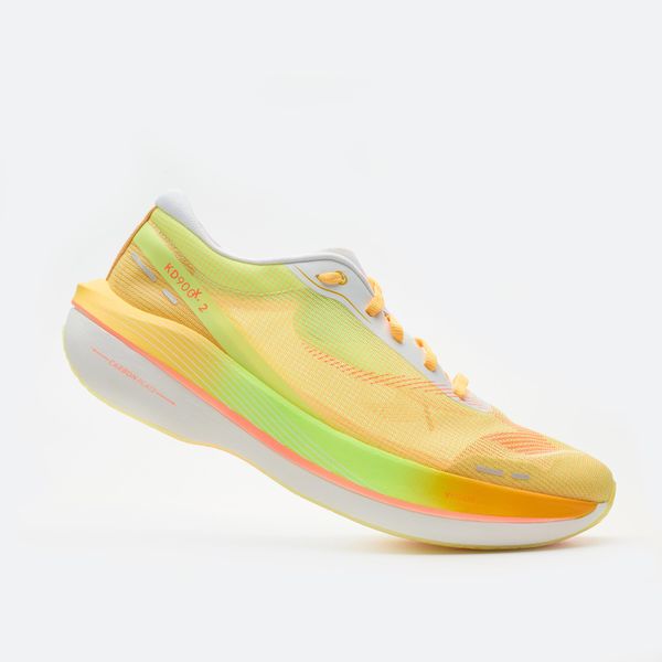 Buty do biegania damskie Kiprun KD900X.2. Białe buty do biegania KIPRUN, bez wzorów, bez zapięcia, do biegania. Za 599.99 zł.