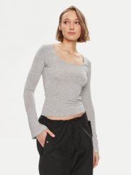 Gina Tricot Bluzka Agnes 16981 Szary Slim Fit. Szare bluzki Gina Tricot, l, bez wzorów, z wiskozy, bez kołnierzyka, bez ramiączek. Za 49.99 zł.