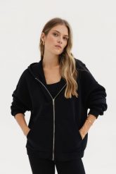 BLUZA IGA CZARNA One size - Flawless. Czarne bluzy bez kaptura Flawless, uniwersalny, bez wzorów, z bawełny, bez kaptura. Za 430.00 zł.