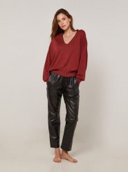 Rodier Sweter w kolorze bordowym rozmiar: L. Czerwone swetry Rodier, l, z aplikacjami, klasyczne, bez ramiączek. Za 274.75 zł.