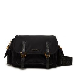Torebka Coccinelle. Czarne listonoszki Coccinelle, bez wzorów, bez dodatków. Za 1,399.00 zł.