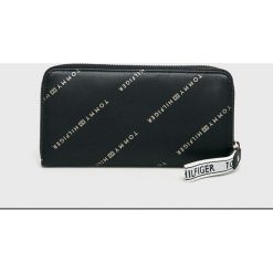 Tommy Hilfiger - Portfel. Czarne portfele Tommy Hilfiger, z materiału. Za 269.90 zł.
