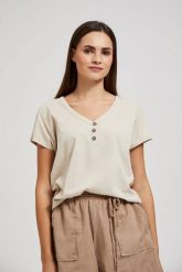 Bluzka z guzikami na dekolcie beżowa. Brązowe bluzki MOODO, s, bez wzorów, bez kołnierzyka, bez ramiączek. W wyprzedaży za 14.99 zł.
