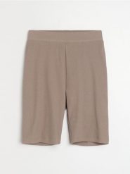 Prążkowane szorty kolarki z bawełną - brązowy. Brązowe szorty sportowe Sinsay, bez wzorów, z bawełny. Za 14.99 zł.