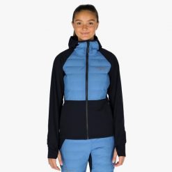 Kurtka Narciarska Narciarstwo biegowe Kobieta Nordic Wiatroszczelny. Czerwone kurtki narciarskie SWEDEMOUNT, xs, bez wzorów, z materiału, z kapturem, na fitness i siłownię. Za 399.99 zł.