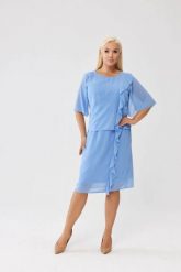 Sukienka Estelle w błękitnym kolorze - zwiewna szyfonowa kreacja PLUS SIZE XXL OVERSIZE JESIEŃ. Niebieskie sukienki Moda Size Plus Iwanek, na imprezę, l, bez wzorów, z elastanu, eleganckie, z asymetrycznym kołnierzem, plus size, bez ramiączek, midi, asymetryczne. Za 379.90 zł.
