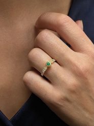 OR Carats Złoty pierścionek z kamieniami szlachetnymi rozmiar: 52. Zielone pierścionki OR Carats, z szmaragdem, złote. Za 695.99 zł.