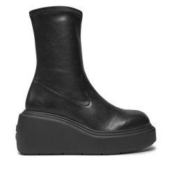 Botki HUGO. Czarne botki Hugo, bez wzorów, bez obcasa, na koturnie, bez zapięcia. Za 749.99 zł.