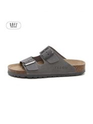 Teegu Skórzane klapki w kolorze szarym rozmiar: 38. Szare klapki teegu, bez wzorów, klasyczne, z otwartym noskiem, bez obcasa, bez zapięcia. Za 130.99 zł.