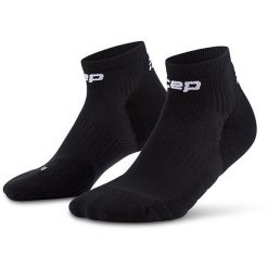Damskie skarpety kompresyjne do biegania sportowe za kostkę Core Run CEP. Czarne skarpetki CEP, bez wzorów, z elastanu. Za 79.00 zł.