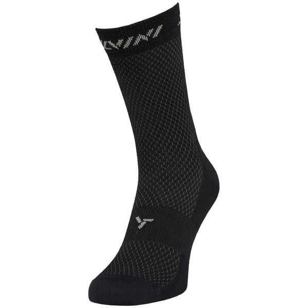 Skarpety SILVINI Unisex Socks PIETORE. Czarne skarpetki Silvini, bez wzorów. W wyprzedaży za 59.49 zł.