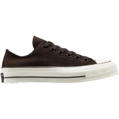Buty sportowe Converse Chuck 70 Suede. Brązowe buty treningowe Converse, bez wzorów, z zamszu, bez zapięcia. Za 590.00 zł.