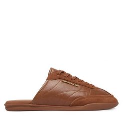 Klapki MICHAEL Michael Kors. Brązowe klapki MICHAEL Michael Kors, bez wzorów, bez obcasa, bez zapięcia. Za 699.99 zł.