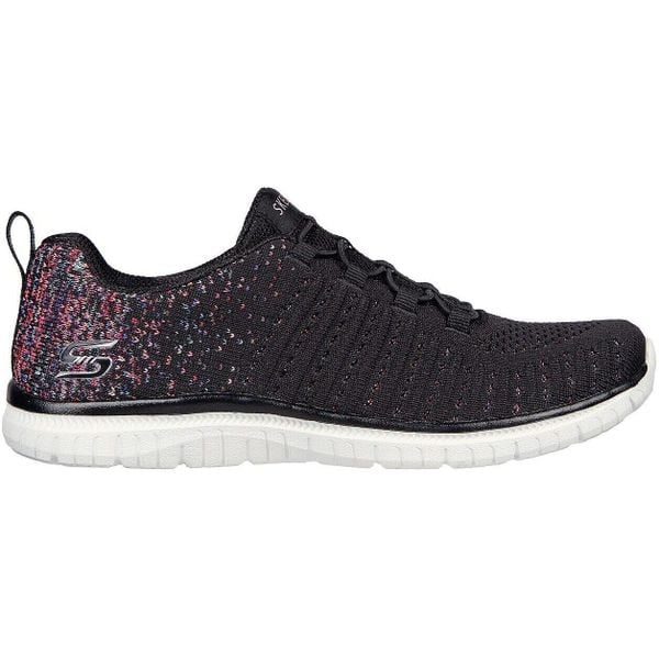 Buty sportowe damskie Skechers Virtue. Czarne buty sportowe lifestyle Skechers, bez wzorów, sportowe, bez zapięcia. Za 390.00 zł.