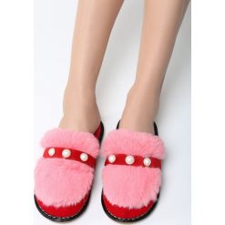 Czerwone Kapcie Homebody. Kapcie marki Born2be. Za 39.99 zł.