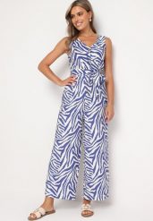 Niebieski Kombinezon z Dodatkiem Wiskozy Wykończony Paskiem i Gumką w Talii Corivia. Niebieskie kombinezony Born2be, l, bez wzorów, z wiskozy, eleganckie, bez kołnierzyka, bez ramiączek, dopasowane. Za 99.99 zł.