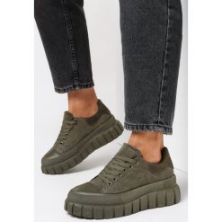 Zielone Trampki Calathea. Zielone trampki Born2be, bez wzorów, z gumy, bez zapięcia. W wyprzedaży za 119.99 zł.
