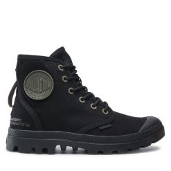 Trapery Palladium. Czarne traperki Palladium, bez wzorów, bez obcasa, bez zapięcia. Za 429.99 zł.