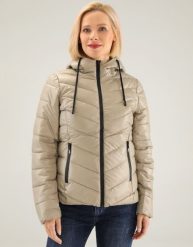 Beżowa kurtka o krótszym fasonie. Brązowe kurtki Unisono, s, bez wzorów, z tkaniny, bez kaptura. Za 269.00 zł.