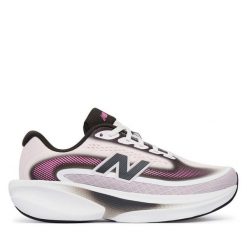 Buty do biegania New Balance. Czerwone buty do biegania New Balance, bez wzorów, bez zapięcia, do biegania. Za 649.99 zł.