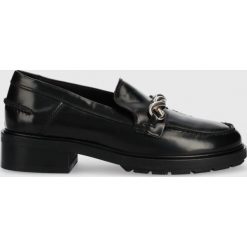 Tommy Hilfiger mokasyny skórzane Tommy Twist Mocassin damskie kolor czarny na platformie. Czarne mokasyny Tommy Hilfiger, bez wzorów, z bawełny, z okrągłym noskiem. W wyprzedaży za 519.99 zł.