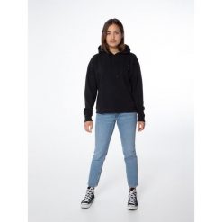 Bluza damska Protest PRTKAIKOURA hoody. Czarne bluzy bez kaptura Protest, bez wzorów, bez kaptura. Za 289.99 zł.