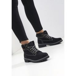 Czarne Traperki Fashion Casual. Czarne traperki Born2be, casualowe. Za 89.99 zł.