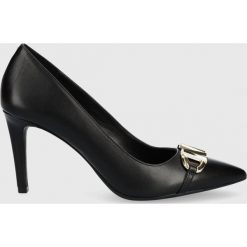 MICHAEL Michael Kors szpilki skórzane Izzy kolor czarny. Czarne szpilki MICHAEL Michael Kors, bez wzorów, bez obcasa, na obcasie, bez zapięcia. W wyprzedaży za 469.99 zł.