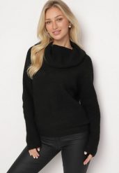Czarny Golf z Domieszką Wełny i Szerokim Kołnierzem Pativra. Czarne swetry Born2be, bez wzorów, z jeansu, eleganckie, bez ramiączek. W wyprzedaży za 135.99 zł.