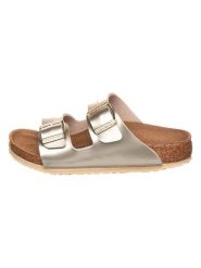 Birkenstock Klapki "Arizona" w kolorze złotym rozmiar: 27. Żółte klapki Birkenstock, bez wzorów, klasyczne, z otwartym noskiem, bez obcasa, bez zapięcia. Za 147.91 zł.
