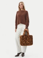 Guess Torebka W6BZ15 W4385 Brązowy. Brązowe torebki klasyczne Guess, z aplikacjami, bez dodatków. Za 394.99 zł.