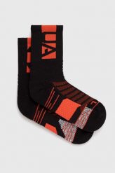 Under Armour skarpetki Playmaker. Czarne skarpetki Under Armour, bez wzorów, ze skóry. W wyprzedaży za 79.99 zł.