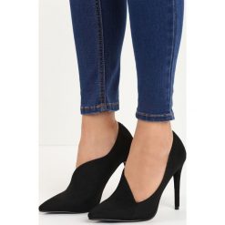 Czarne Szpilki Asymmetric. Szpilki marki Born2be. Za 69.99 zł.