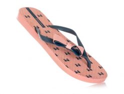 Klapki japonki damskie sportowe Ipanema. Czerwone japonki Ipanema, bez wzorów, z materiału, sportowe. Za 35.00 zł.
