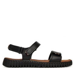Sandały Go Soft. Czarne sandały GO SOFT, bez wzorów, bez obcasa, na płaskiej podeszwie, bez zapięcia. Za 149.99 zł.