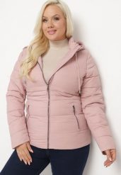 Różowa Kurtka Pikowana z Odpinanym Kapturem Sinilore. Czerwone kurtki Born2be, l, bez wzorów, z jeansu, eleganckie. W wyprzedaży za 132.99 zł.