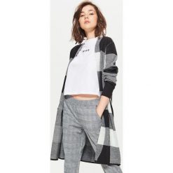 Kardigan w kratę - Szary. Swetry marki INESIS. W wyprzedaży za 59.99 zł.