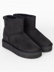 ISLAND BOOT Botki zimowe "Caspian" w kolorze czarnym rozmiar: 37. Czarne botki Island Boot, bez wzorów, bez obcasa, bez zapięcia. Za 149.66 zł.