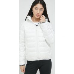 Tommy Jeans kurtka damska kolor biały zimowa. Białe kurtki Tommy Jeans, na zimę, l, bez wzorów, z jeansu, bez kaptura. Za 799.99 zł.