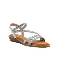 Foreverfolie Sandały w kolorze srebrnym rozmiar: 40. Szare sandały Foreverfolie, bez wzorów, klasyczne, z otwartym noskiem, bez obcasa, bez zapięcia. Za 77.35 zł.