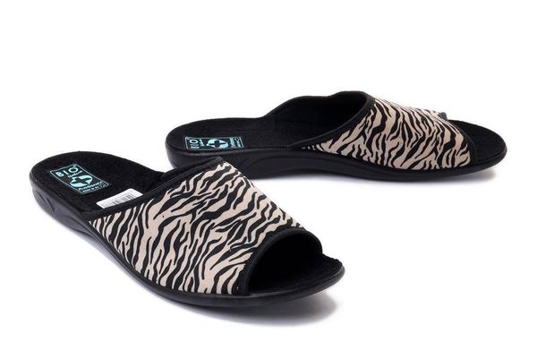 ADANEX 15773 SAK1VV beżowy, kapcie damskie. Brązowe kapcie Adanex, bez wzorów. Za 56.09 zł.