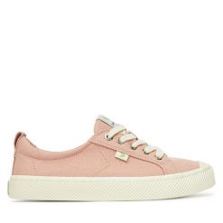 Trampki CARIUMA. Czerwone trampki CARIUMA, bez wzorów, bez zapięcia. Za 329.99 zł.