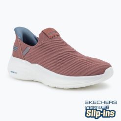 Buty damskie SKECHERS Bobs Sport Infinity Daily. Czerwone buty treningowe Skechers, bez wzorów, bez zapięcia. Za 249.99 zł.