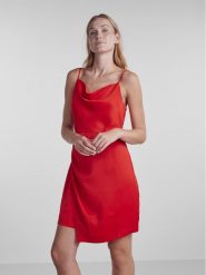 YAS Sukienka koktajlowa Dotteadrape 26028266 Czerwony Slim Fit. Czerwone sukienki YAS, s, bez wzorów, z syntetyku, wizytowe, bez kołnierzyka, bez ramiączek. Za 279.99 zł.