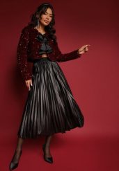 Czarna Plisowana Spódnica Rozkloszowana z Gumką w Talii Noriri. Czarne spódnice Renee, na co dzień, bez wzorów, eleganckie, midi, dopasowane. W wyprzedaży za 55.99 zł.