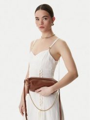 Coccinelle Torebka U4Q Coccinelle Roll Plisse E1 U4Q 15 02 01 Brązowy. Brązowe torebki klasyczne Coccinelle, bez wzorów, ze skóry, bez dodatków. Za 1,209.00 zł.