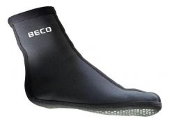 Beco neoprenowe skarpety 3 mm. Czarne skarpetki 47 Brand, bez wzorów, z neoprenu. Za 206.99 zł.