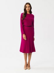 Stylove Sukienka w kolorze różowym rozmiar: M. Różowe sukienki Stylove, na co dzień, m, bez wzorów, ze skóry, bez kołnierzyka, bez ramiączek, midi, proste. Za 295.95 zł.