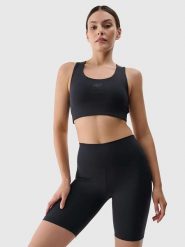 4F Szorty sportowe w kolorze czarnym rozmiar: XS. Czarne szorty sportowe 4f, bez wzorów, z materiału, outdoorowe. Za 48.50 zł.