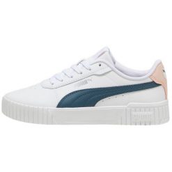 Buty Puma Carina 2.0 385849 31 białe. Białe buty treningowe bez wzorów, z gumy, bez zapięcia. W wyprzedaży za 338.63 zł.